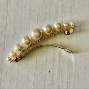 Clip Paris faux pearl off white crème hair clip barrette, French hair accessory